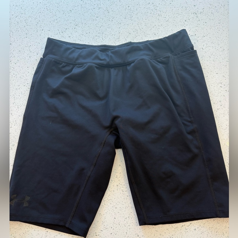 EUC Men’s Under Armour Compression Base Layer Shorts